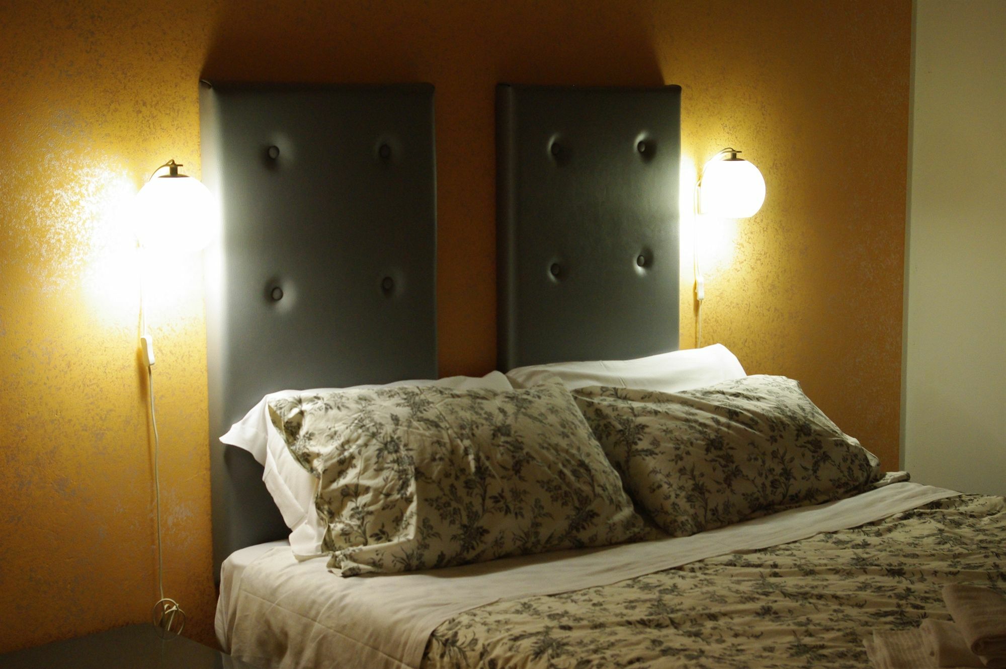 In Roma Life Hotel Ngoại thất bức ảnh